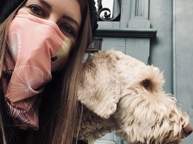 Antivirový nákrčník na podporu CF Hero: růžový