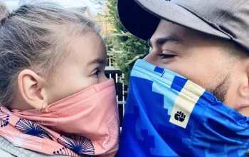Antivirový nákrčník na podporu CF Hero: růžový