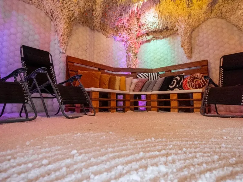 Noc v solné jeskyni + privátní sauna