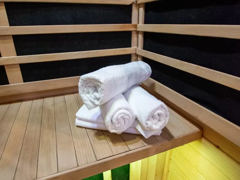 Noc v solné jeskyni + privátní sauna