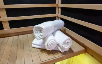 Noc v solné jeskyni + privátní sauna