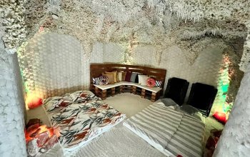 Noc v solné jeskyni + privátní sauna