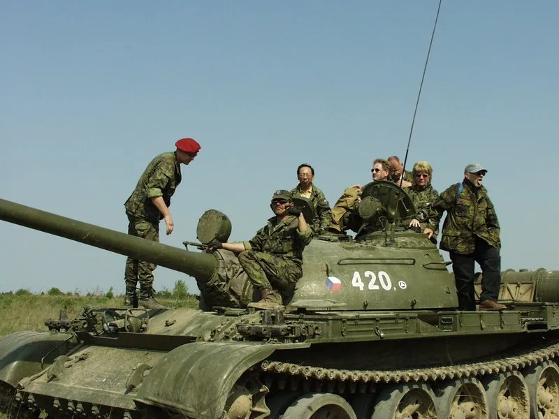 Jízda v obrněném bojovém tanku T-55