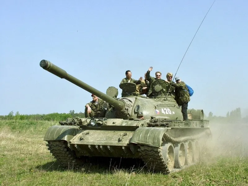 Jízda v obrněném bojovém tanku T-55