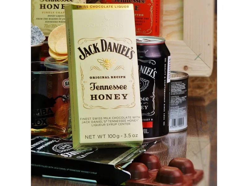 Dárková bedna s páčidlem pro muže Jack Daniel’s & Fire Celá ČR