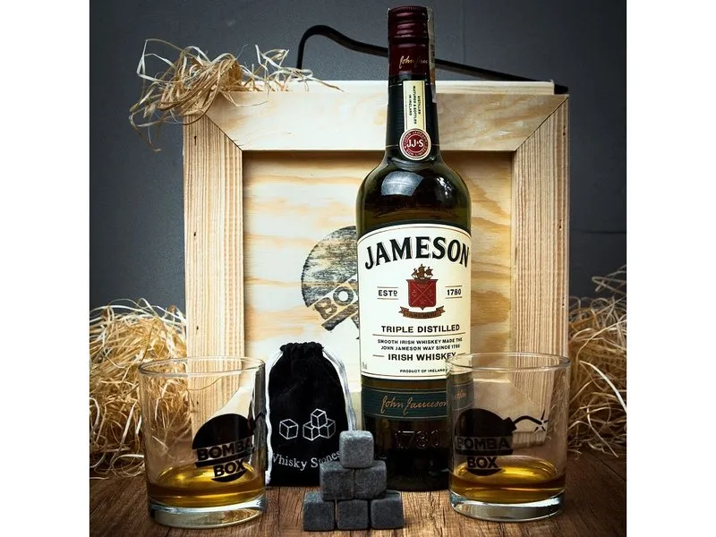 Dárková bedna s páčidlem pro muže Jameson Irish Whiskey Celá ČR