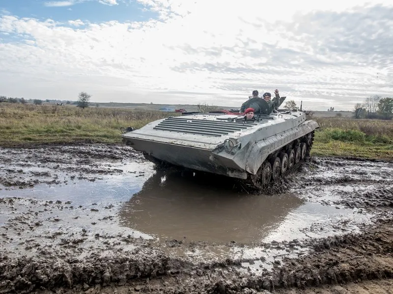Řízení tanku T-55 a BVP-1 + střelba na střelnici