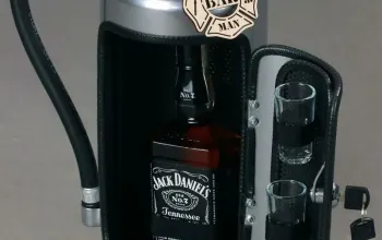 Hasicí bar s láhví alkoholu: Chromový