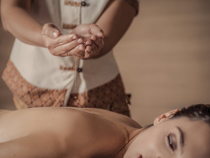 Medová detoxikační masáž