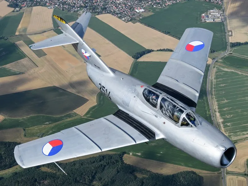 Let unikátní českou stíhačkou MiG-15: Hradec Králové