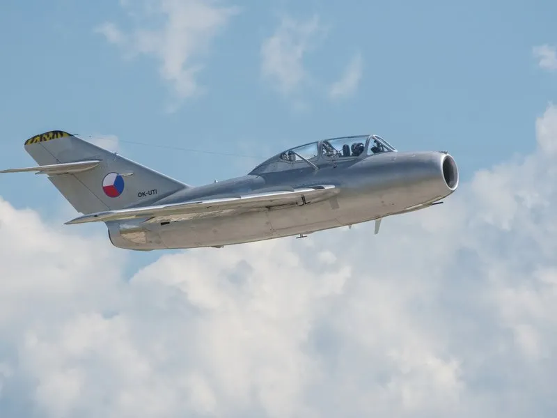 Let unikátní českou stíhačkou MiG-15: Hradec Králové