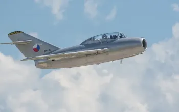 Let unikátní českou stíhačkou MiG-15: Hradec Králové