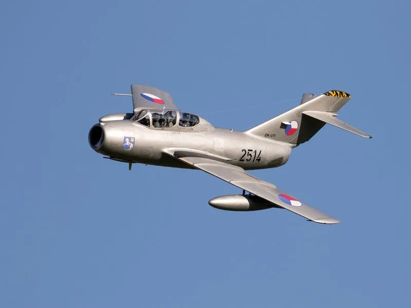 Let unikátní českou stíhačkou MiG-15: Hradec Králové
