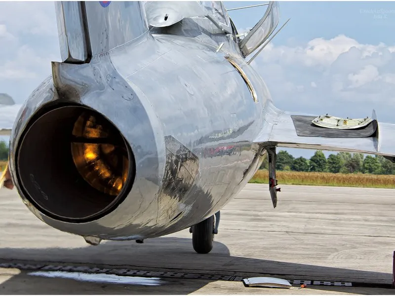 Let unikátní českou stíhačkou MiG-15: Hradec Králové