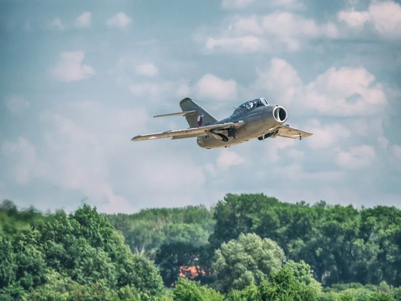 Let unikátní českou stíhačkou MiG-15: Hradec Králové