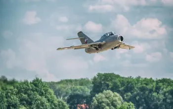 Let unikátní českou stíhačkou MiG-15: Hradec Králové