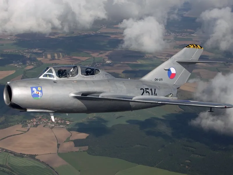 Let unikátní českou stíhačkou MiG-15: Hradec Králové