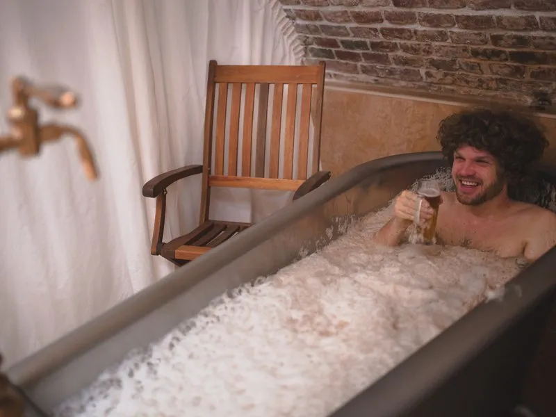 Relaxační pivní koupel pro milovníky piva