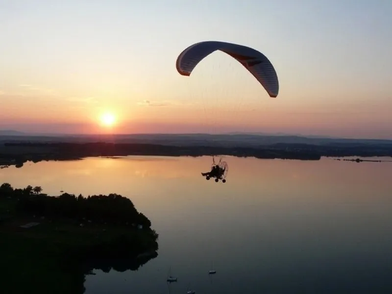 Motorový paragliding