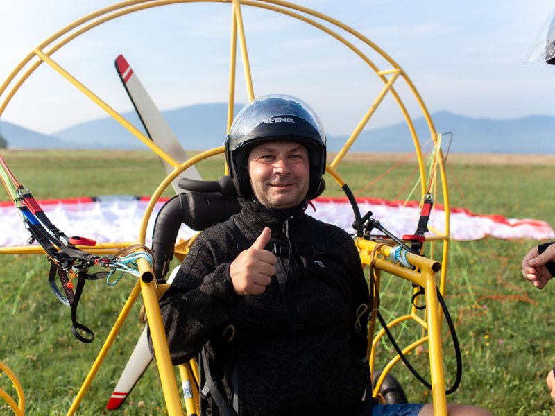 Motorový paragliding