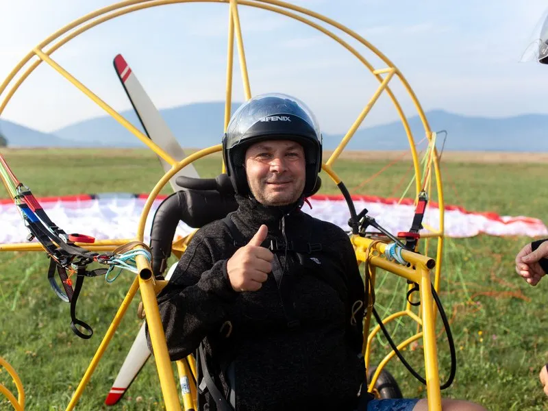 Motorový paragliding