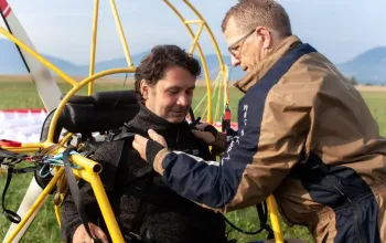 Motorový paragliding