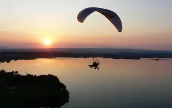 Motorový paragliding