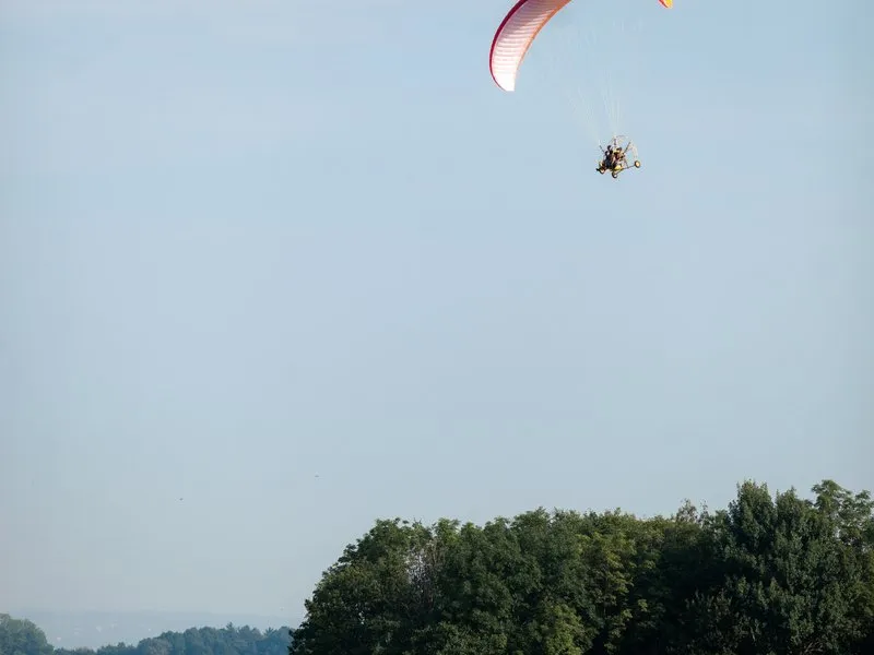 Motorový paragliding