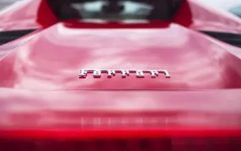 Jízda ve Ferrari 488 Spider na okruhu