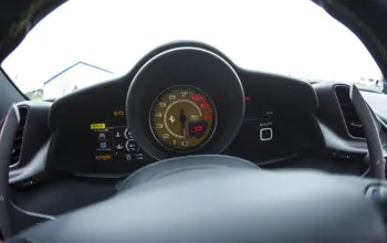 Jízda ve Ferrari 488 Spider na okruhu
