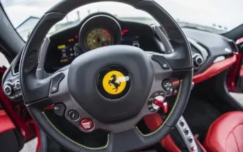 Jízda ve Ferrari 488 Spider na okruhu