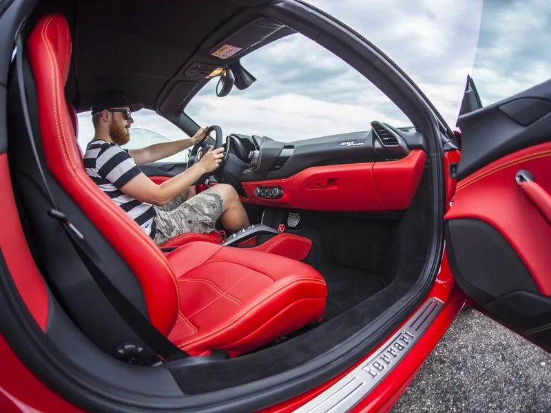 Jízda ve Ferrari 488 Spider na okruhu
