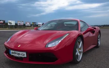 Jízda ve Ferrari 488 Spider na okruhu