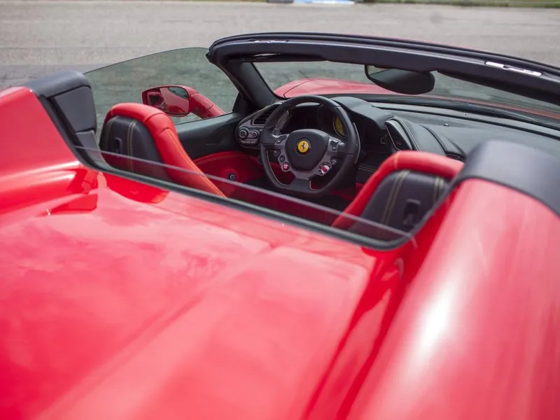 Jízda ve Ferrari 488 Spider na okruhu