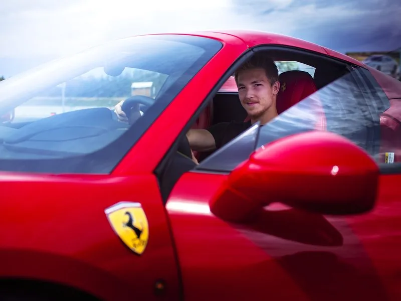 Jízda ve Ferrari 488 Spider na okruhu
