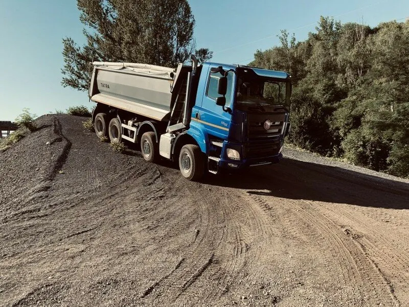 Autoškola pro děti od 5 let: Osobák + Tatra