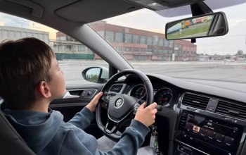 Autoškola pro děti od 5 let: Osobák + bagr