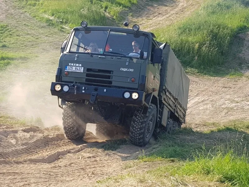 Offroad jízda legendární Tatrou 815: Ostrava