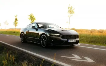 Jízda ve Ford Mustang Dark Horse 5.0 V8
