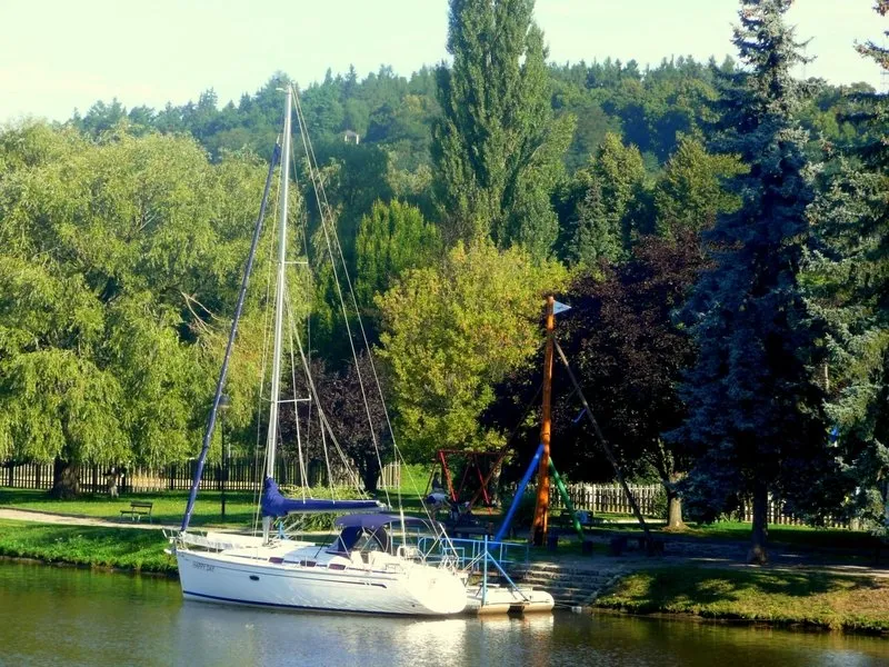 Den na jachtě