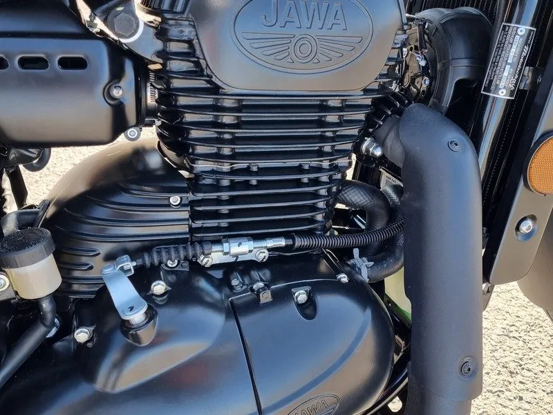 Pronájem motocyklu JAWA