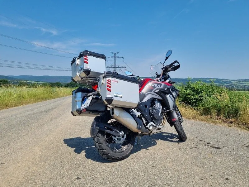 Pronájem motocyklu JAWA