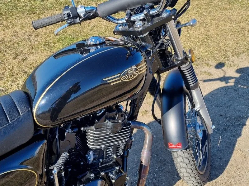 Pronájem motocyklu JAWA