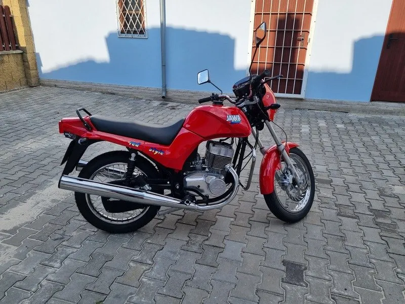 Pronájem motocyklu JAWA