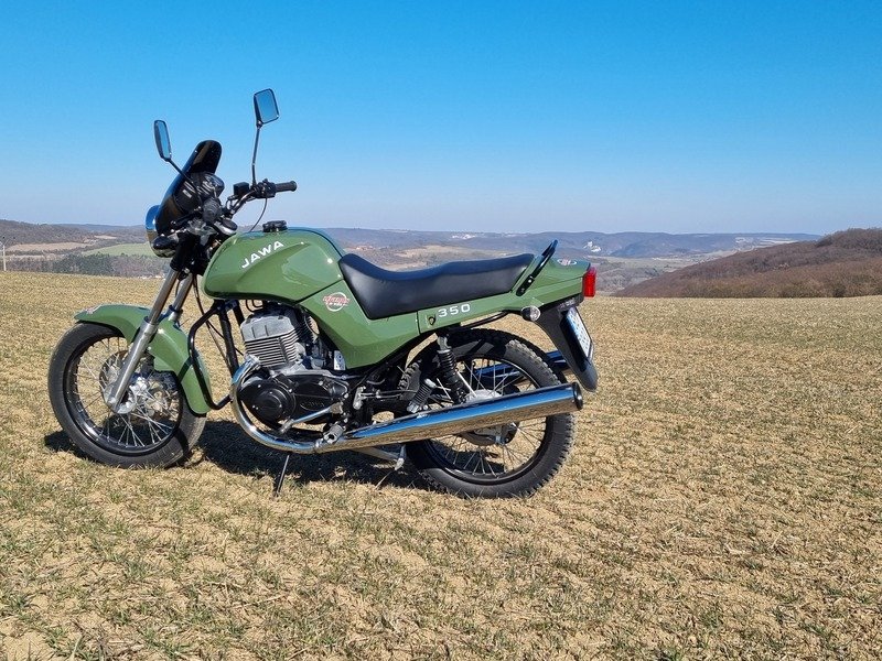 Pronájem motocyklu JAWA