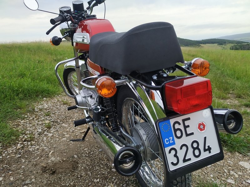 Pronájem motocyklu JAWA