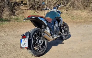 Pronájem motocyklu JAWA