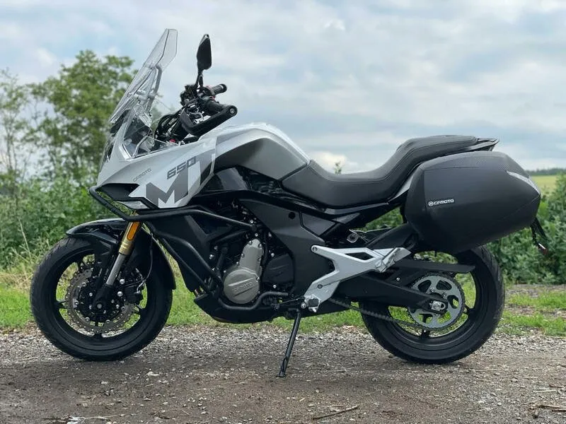 Pronájem motocyklu CFMOTO
