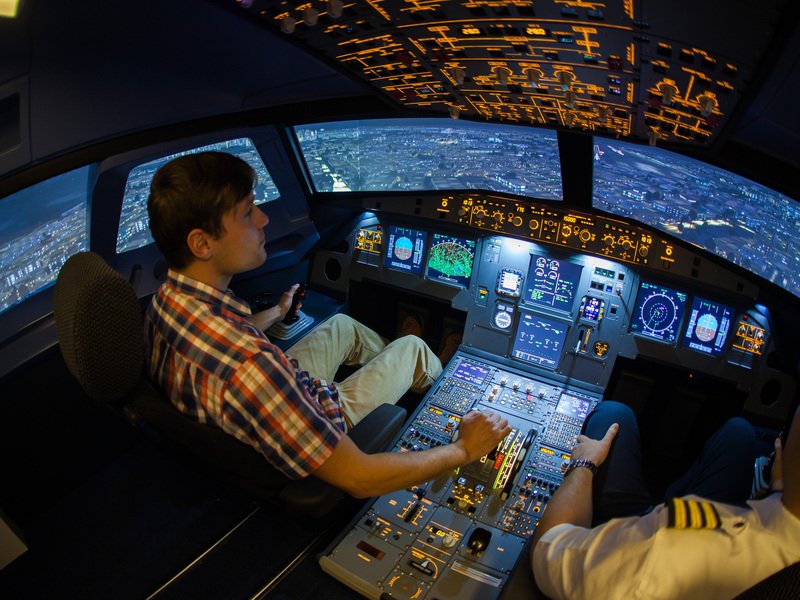 Autentický simulátor letu v Aibusu A320: Praha