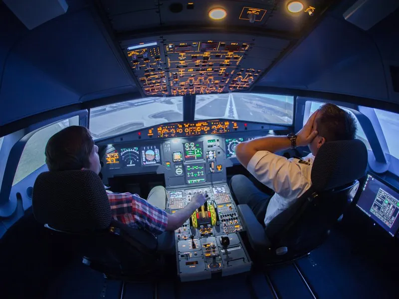 Autentický simulátor letu v Aibusu A320: Praha